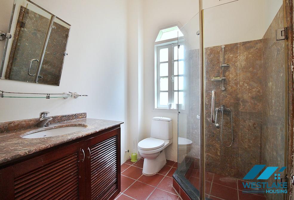 A charming villa for rent in Tay Ho, Ha Noi