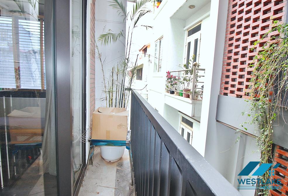 Căn Hộ 1 Phòng Ngủ Hoàn Toàn Mới Cho Thuê Tại Đặng Thai Mai, Tây Hồ, Hà Nội