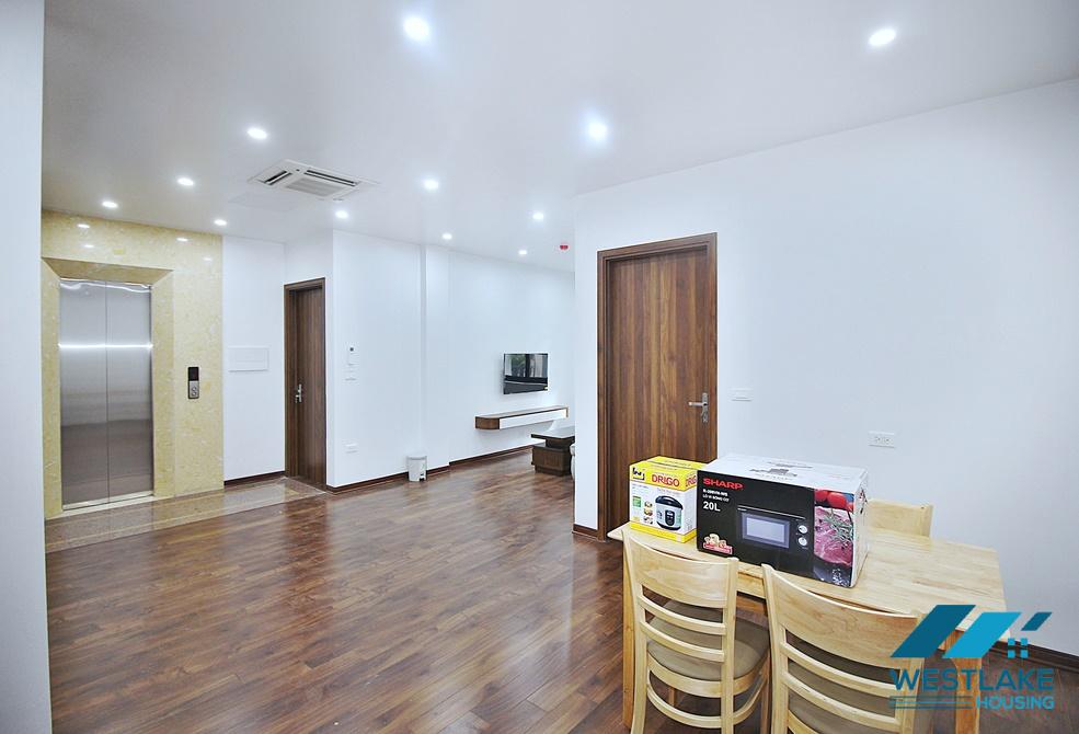 Cho Thuê Căn Hộ 2 Phòng Ngủ Hoàn Toàn Mới Tại Xuân Diệu Tây Hồ, Hà Nội