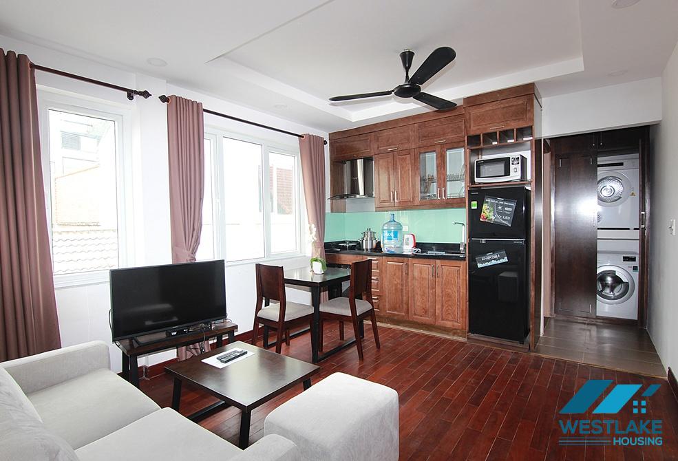 One bedroom serviced apartment on high floor for rent in Tay Ho, Ha Noi