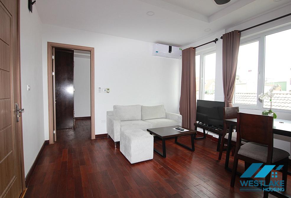One bedroom serviced apartment on high floor for rent in Tay Ho, Ha Noi