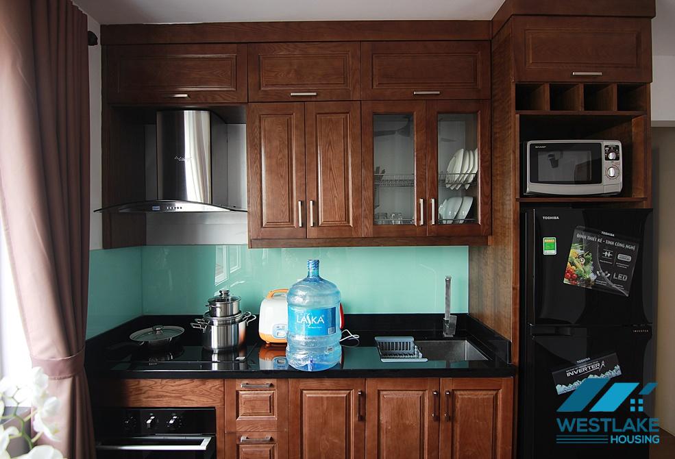 One bedroom serviced apartment on high floor for rent in Tay Ho, Ha Noi