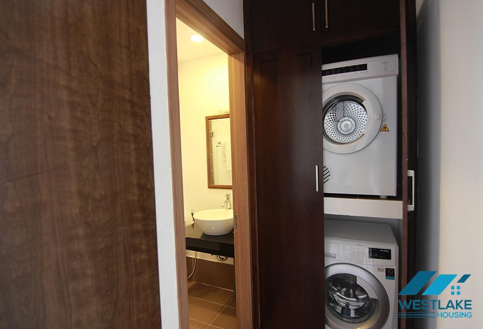 One bedroom serviced apartment on high floor for rent in Tay Ho, Ha Noi