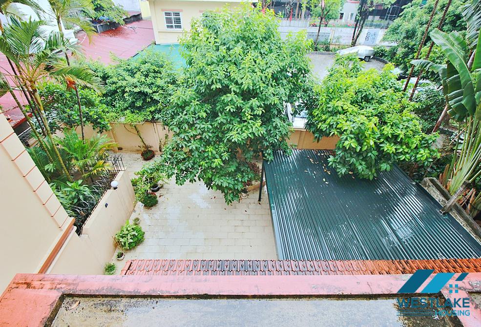 Nhà Đẹp 4 Phòng Ngủ, Sân Vườn Rộng Sáng Thoáng Cho Thuê Tại Tây Hồ, Hà Nội