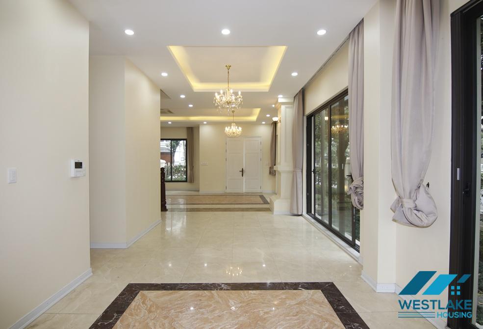 Unfunished house in Vinhomes Reverside, Long Bien, Ha Noi for rent