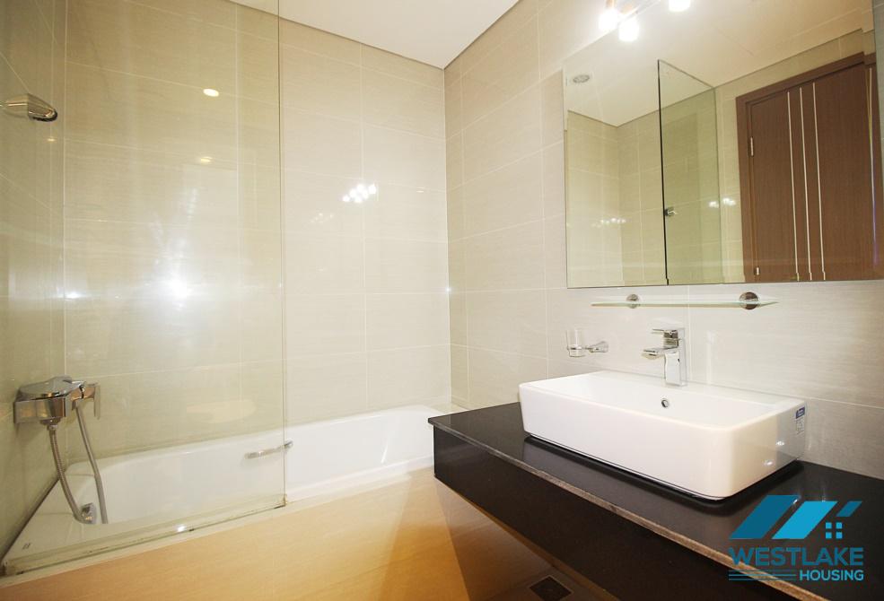 Căn hộ 3 phòng ngủ 2 phòng tắm tuyệt đẹp cho thuê tại Ciputra, Hà Nội