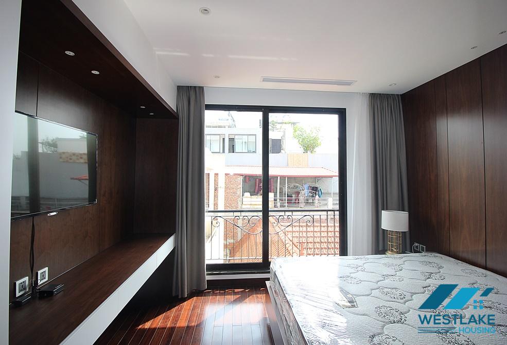 Căn Hộ 2 Phòng Ngủ Rộng Đẹp Cho Thuê Tại Phố Từ Hoa Tây Hồ, Hà Nội