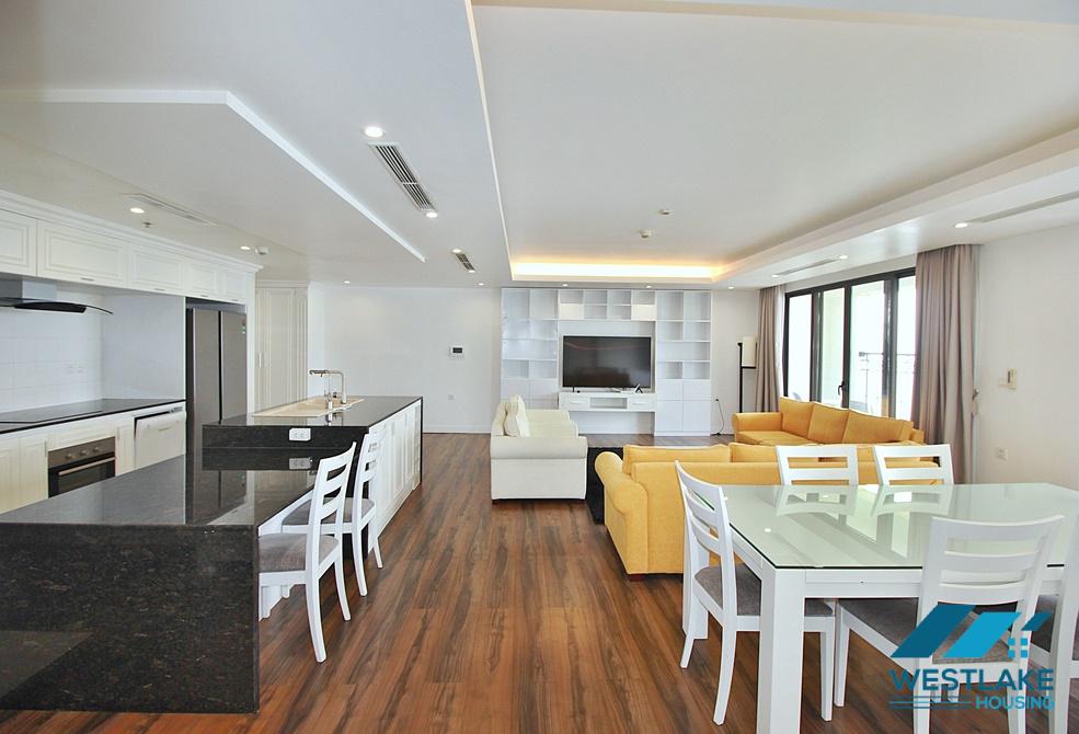 A stunning 4 bedroom apartment for rent in D' Leroi Soleil, Xuan Dieu, Tay Ho