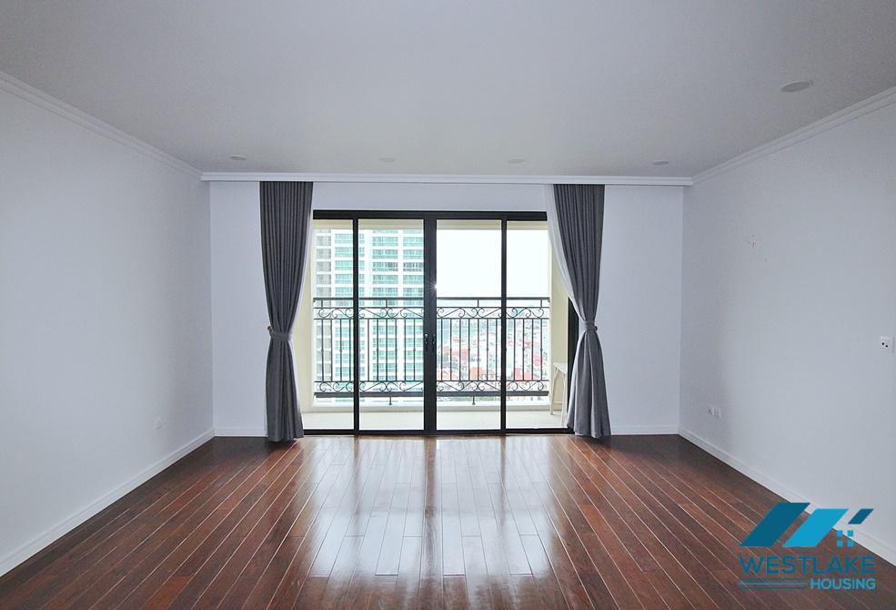 A magnificent 4 bedroom apartment for rent in De L’Roi Soleil, Xuan Dieu, Tay Ho