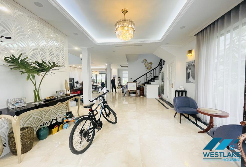 Modern and high quality corner villa for rent on Nguyet Que street, in Vinhomes Riverside The Harmony, Long Bien, Ha Noi