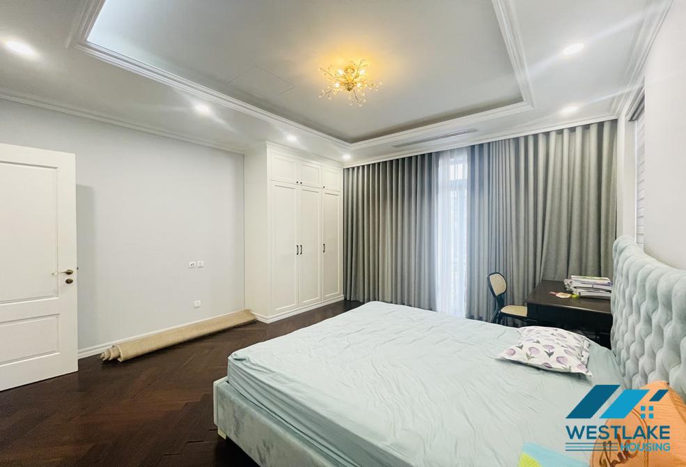 Modern and high quality corner villa for rent on Nguyet Que street, in Vinhomes Riverside The Harmony, Long Bien, Ha Noi