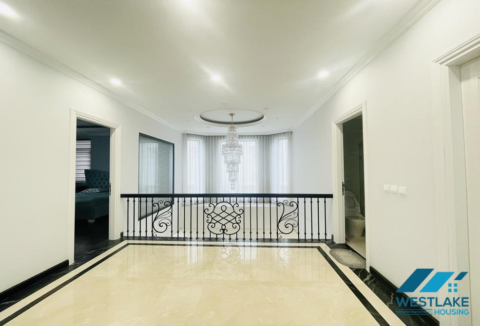 Modern and high quality corner villa for rent on Nguyet Que street, in Vinhomes Riverside The Harmony, Long Bien, Ha Noi