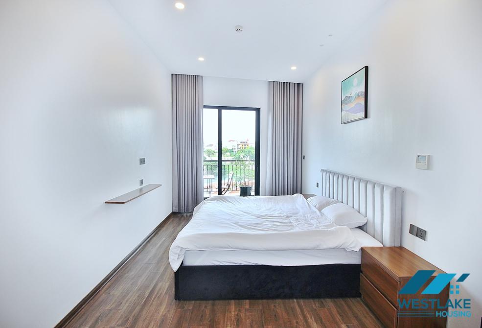 Căn Hộ 2 Phòng Ngủ Mới Đẹp Hiện Đại, Ban Công View Hồ Sáng Thoáng Tại Phố Từ Hoa, Tây Hồ