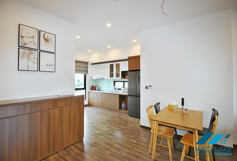 Căn Hộ 2 Phòng Ngủ Mới Đẹp Hiện Đại, Ban Công View Hồ Sáng Thoáng Tại Phố Từ Hoa, Tây Hồ