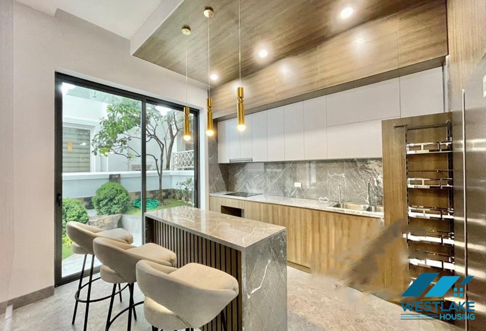 Modern 03-bedroom house for rent in Hoa Phuong street, Vinhomes Riverside, Long Bien, Ha Noi