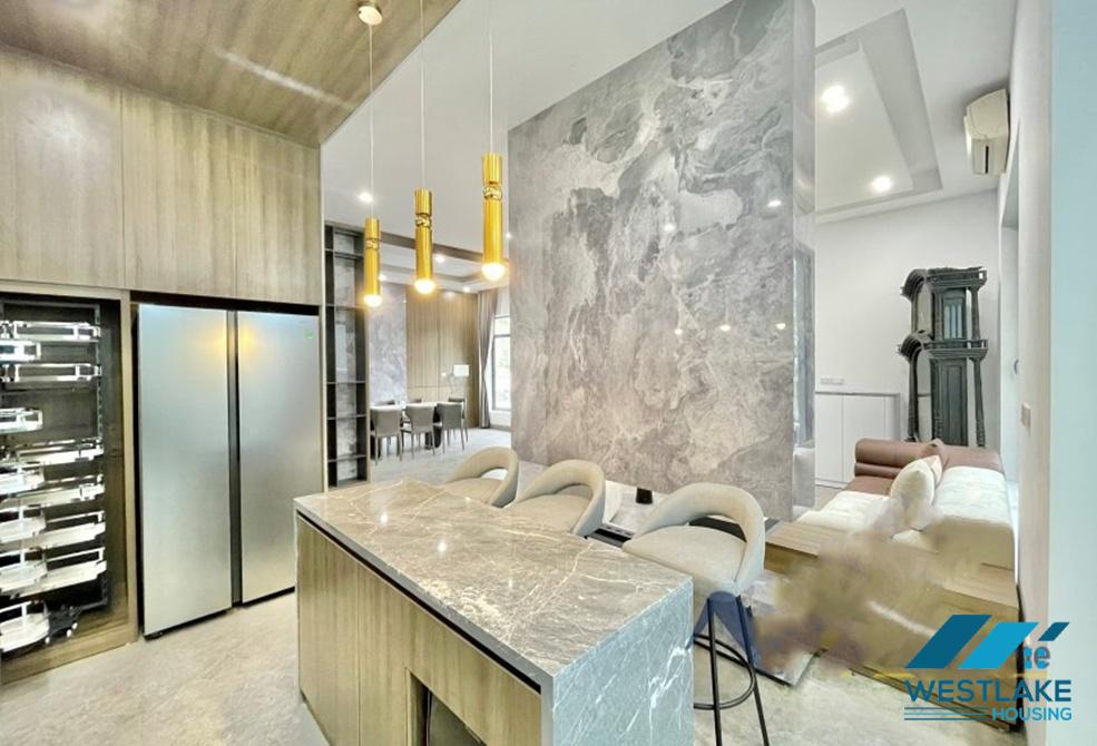 Modern 03-bedroom house for rent in Hoa Phuong street, Vinhomes Riverside, Long Bien, Ha Noi