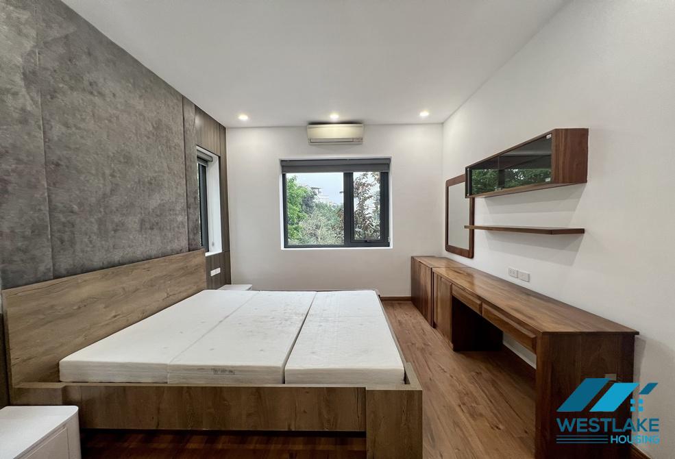 Modern 03-bedroom house for rent in Hoa Phuong street, Vinhomes Riverside, Long Bien, Ha Noi