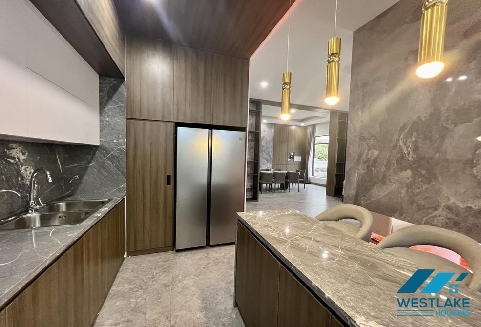 Modern 03-bedroom house for rent in Hoa Phuong street, Vinhomes Riverside, Long Bien, Ha Noi