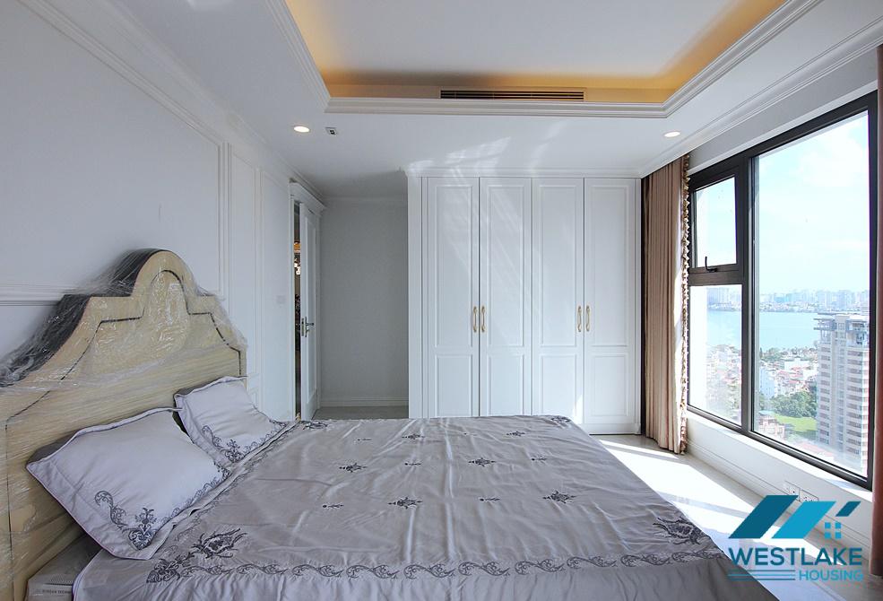 A gorgeous D'Le Roi Soleil apartment with amazing West Lake view for rent