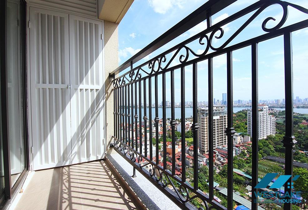 A gorgeous D'Le Roi Soleil apartment with amazing West Lake view for rent