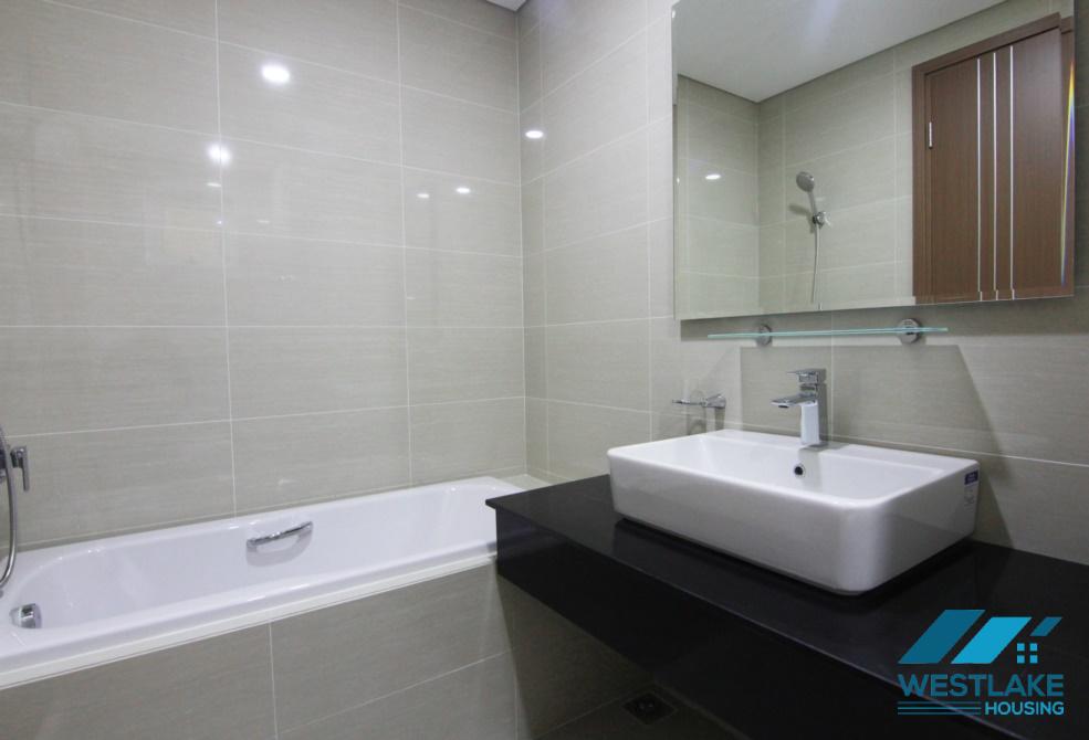Căn hộ 3 phòng ngủ mới cho thuê tại tòa L, Ciputra