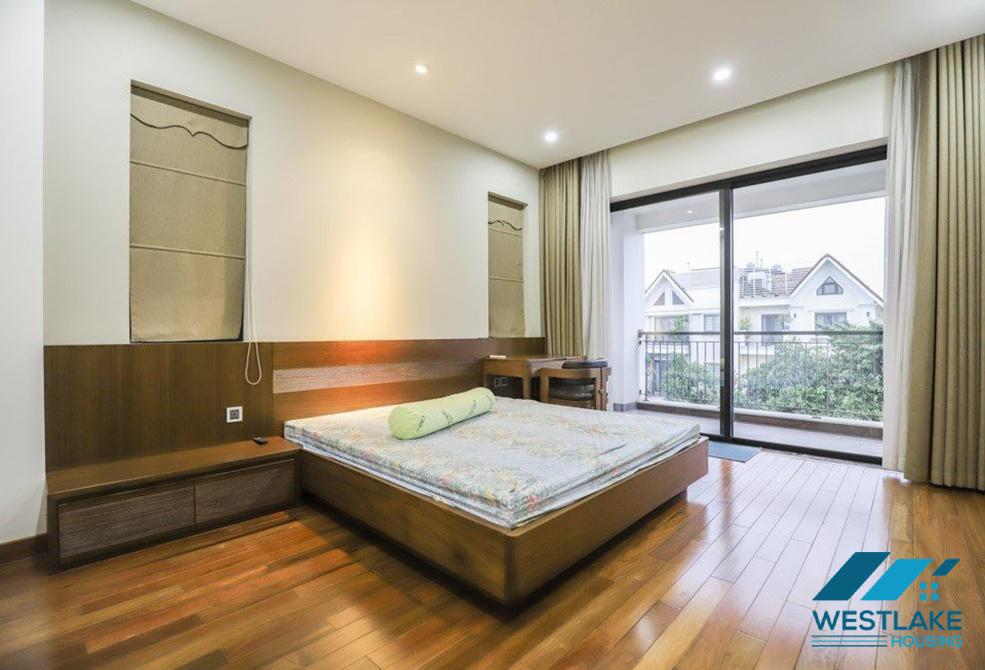 Beautiful 05 bedrooms house for rent in Hoa Sua street, Vinhomes Riverside, Long Bien, Ha Noi near BIS School