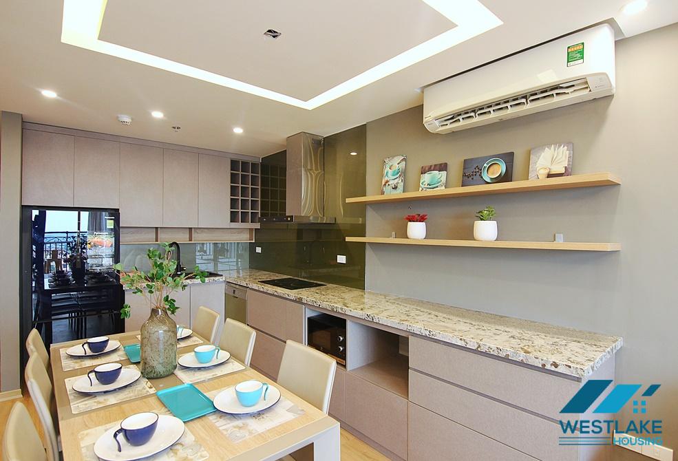 Cho thuê căn hộ 2 phòng ngủ view sông thoáng mát tại tòa nhà D'. Le Roi Soleil