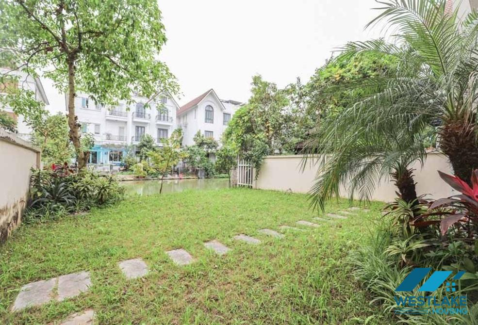 Fully furnished villa for rent in Vinhomes Riverside, Long Bien, Ha Noi