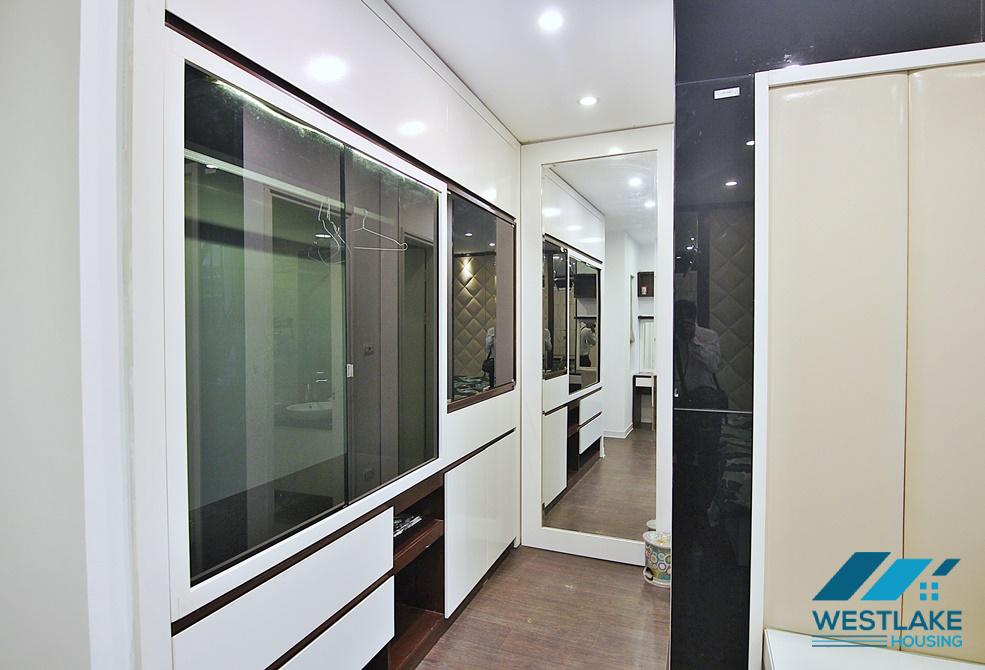 A duplex 3 bedroom apartment for rent in Dang Thai Mai, Tay Ho