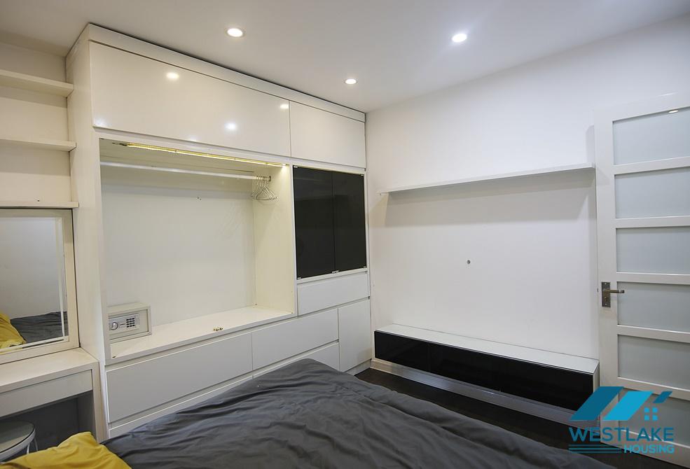 Nice and cheap 2 bedroom apartment for rent in Tay Ho, Ha Noi