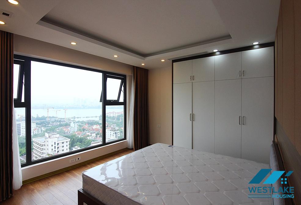 Cho thuê căn hộ 3 phòng ngủ rộng rãi và sáng sủa tại D'. Le Roi Soleil, trung tâm Hồ Tây, Hà Nội