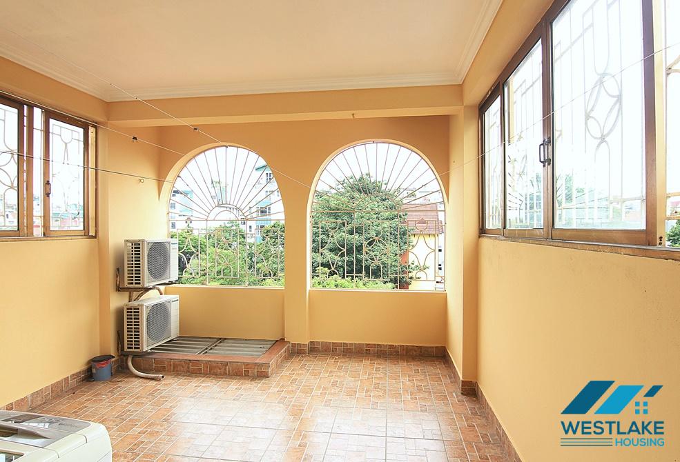 A 4 ensuit bedroom house for rent in Dang Thai Mai, Tay Ho, Ha Noi