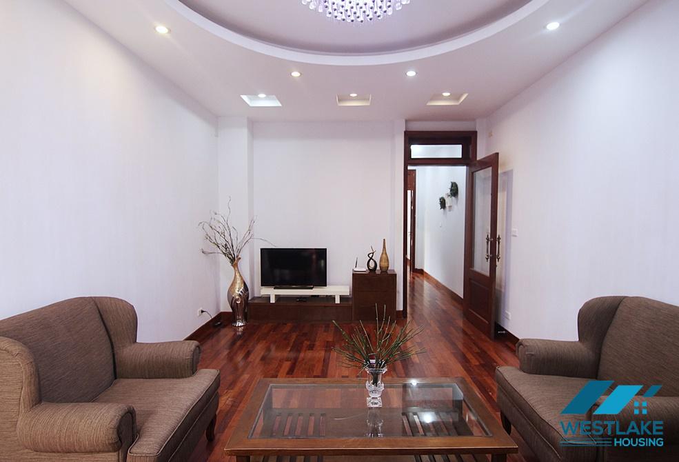A 4 ensuit bedroom house for rent in Dang Thai Mai, Tay Ho, Ha Noi