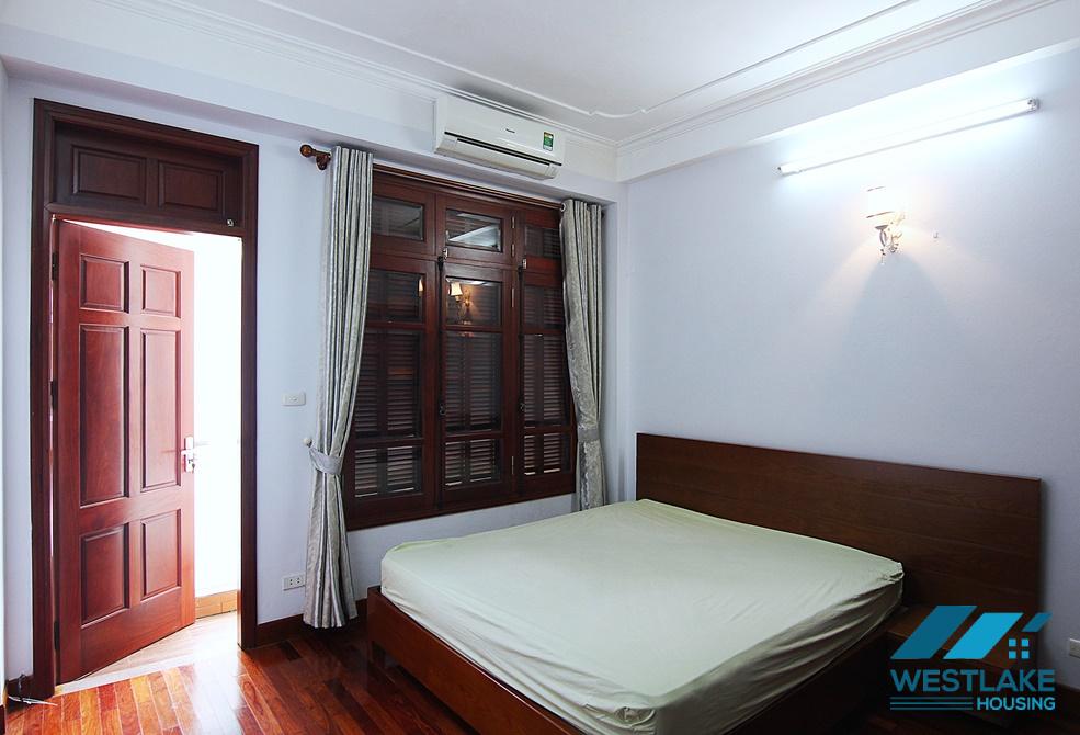 A 4 ensuit bedroom house for rent in Dang Thai Mai, Tay Ho, Ha Noi