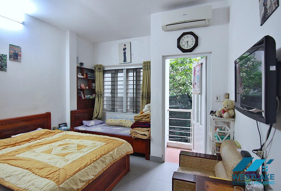 A spacious 4 bedroom house for rent in Dang Thai Mai, Tay Ho, Ha Noi