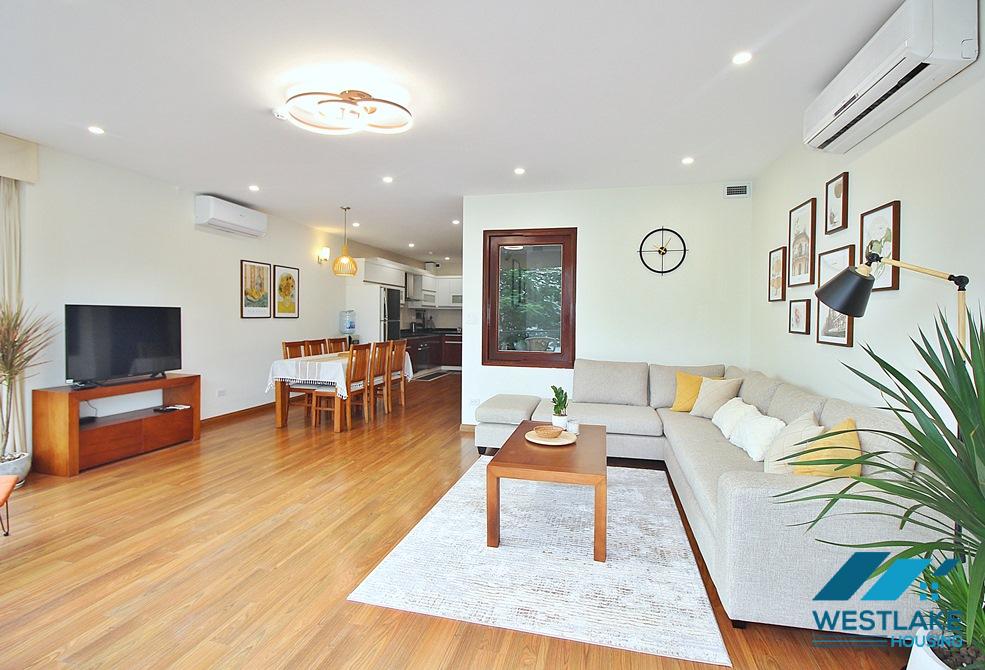 Lovely 03 bedrooms apartment for rent on Quang An Street, Tay Ho, Ha Noi