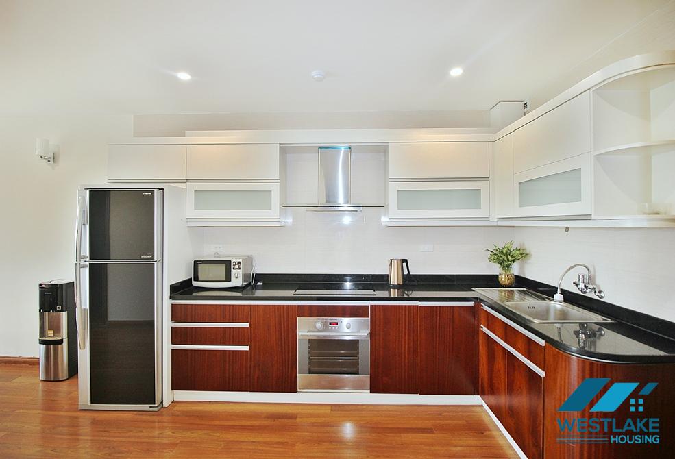 Bright 3 bedrooms apartment with beautiful lake view for rent in Tay Ho, Ha Noi