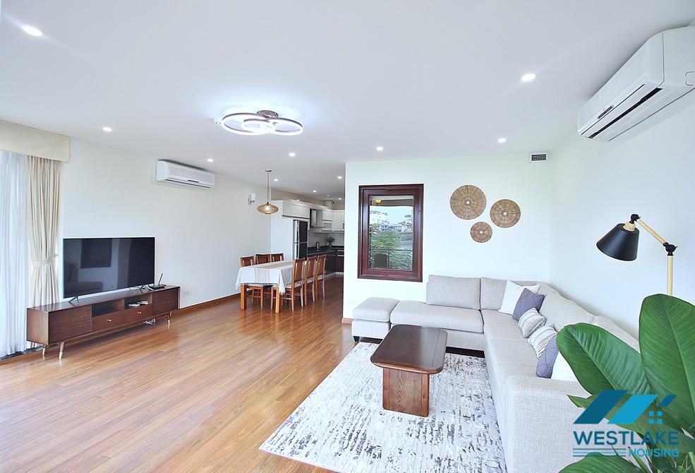 Bright 3 bedrooms apartment with beautiful lake view for rent in Tay Ho, Ha Noi