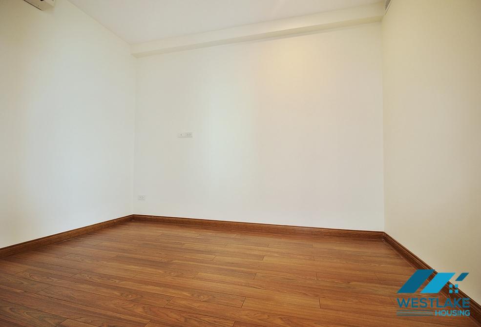 Bright 3 bedrooms apartment with beautiful lake view for rent in Tay Ho, Ha Noi