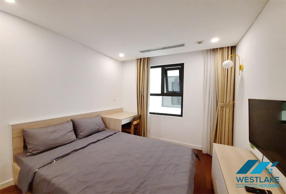 Cho thuê căn hộ 3 phòng ngủ hiện đại tại Xuân Diệu, view thành phố