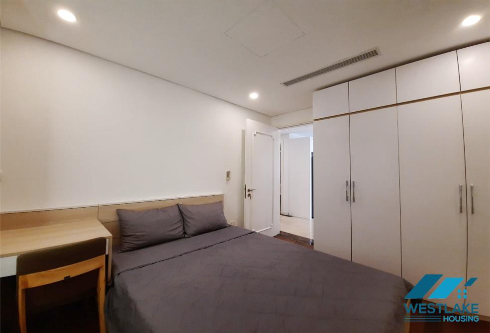 Cho thuê căn hộ 3 phòng ngủ hiện đại tại Xuân Diệu, view thành phố