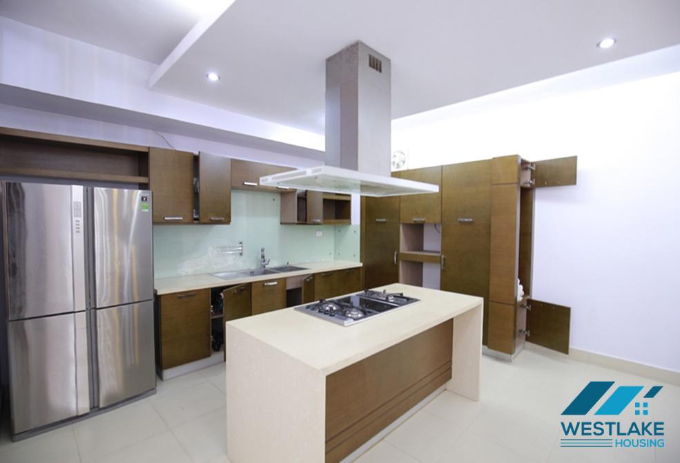 A pretty 4 bedroom house for rent in Dang Thai Mai, Tay Ho