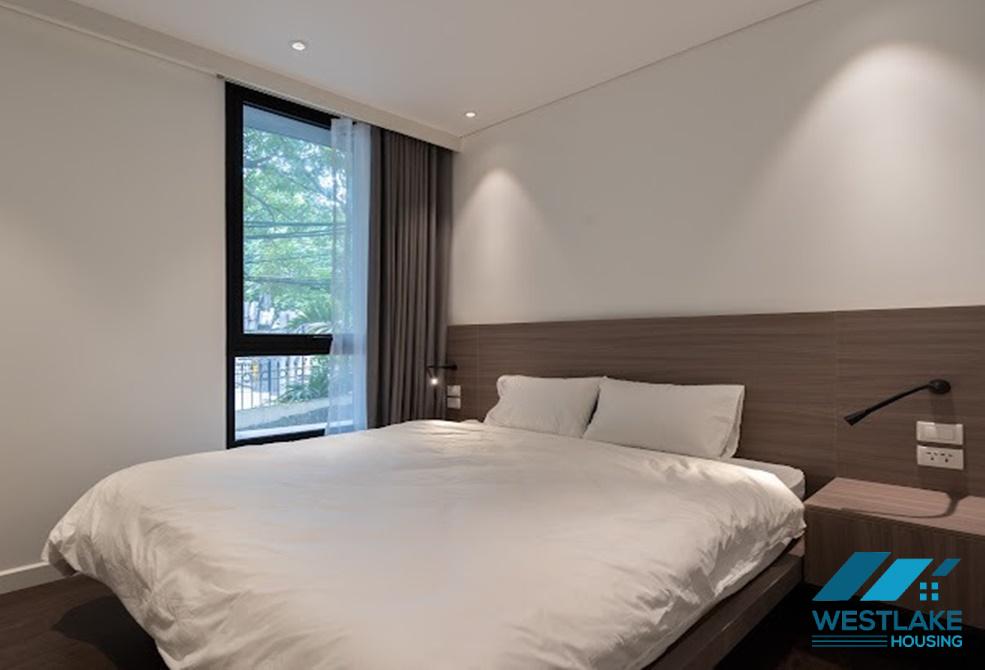 Cho Thuê Căn Hộ Một Phòng Ngủ Hiện Đại Tại Phố Tô Ngọc Vân, Tây Hồ, Hà Nội