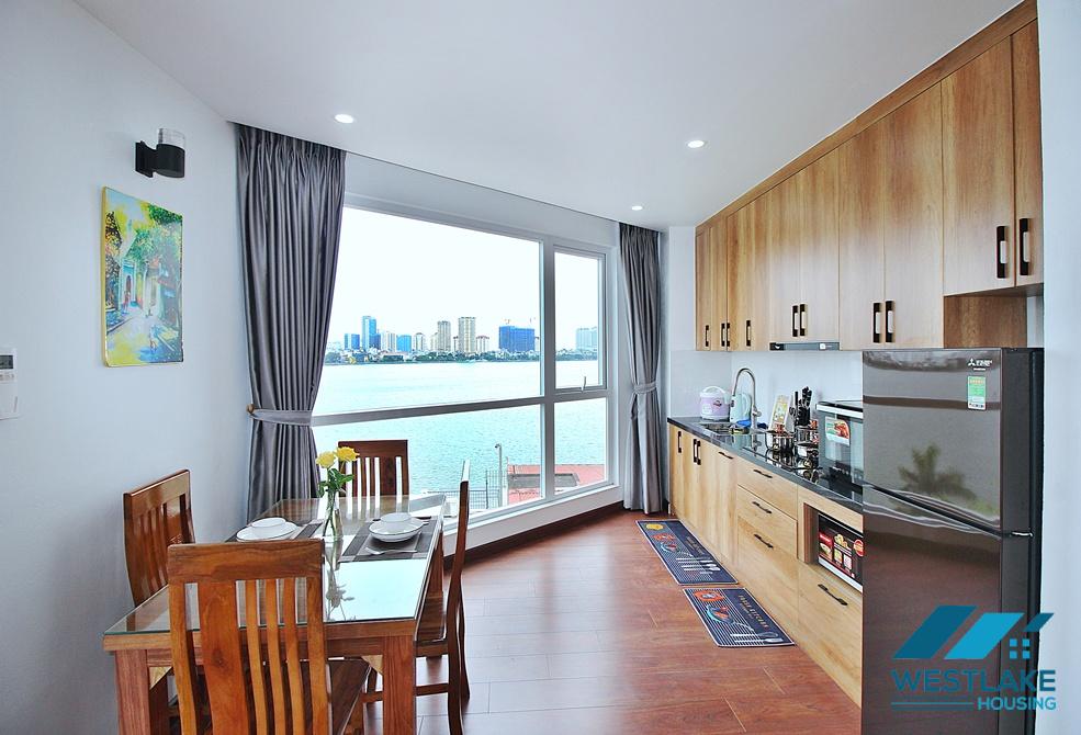 Lake view and bright 2 bedrooms apartment for rent in Xom Chua, Dang Thai Mai, Tay Ho