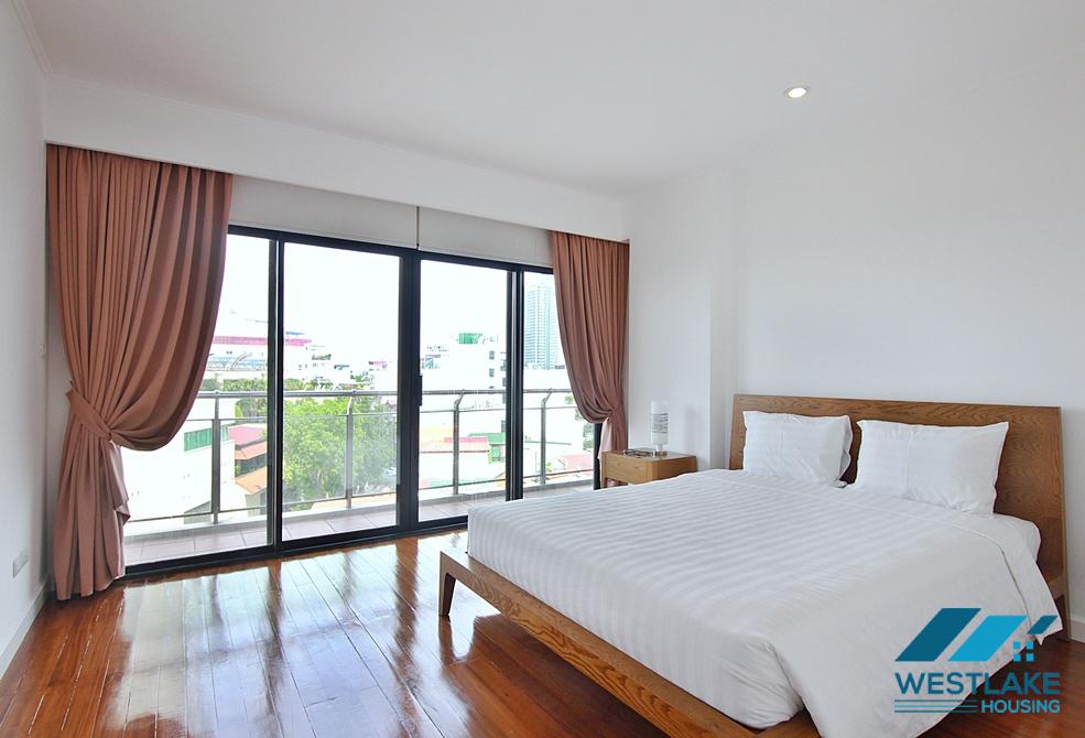Beautiful 4 bedrooms apartment for rent with amazing West Lake view in Tay Ho, Ha Noi