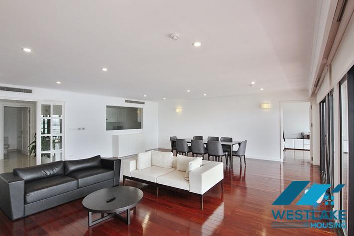 Beautiful 4 bedrooms apartment for rent with amazing West Lake view in Tay Ho, Ha Noi