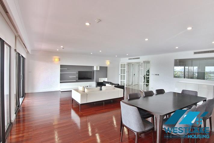 Beautiful 4 bedrooms apartment for rent with amazing West Lake view in Tay Ho, Ha Noi