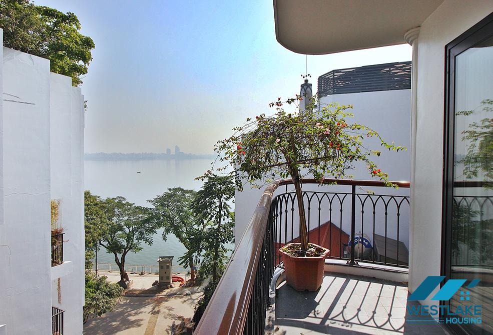 Lots of nature light 03 bedrooms apartment for rent in Tay Ho, Ha Noi