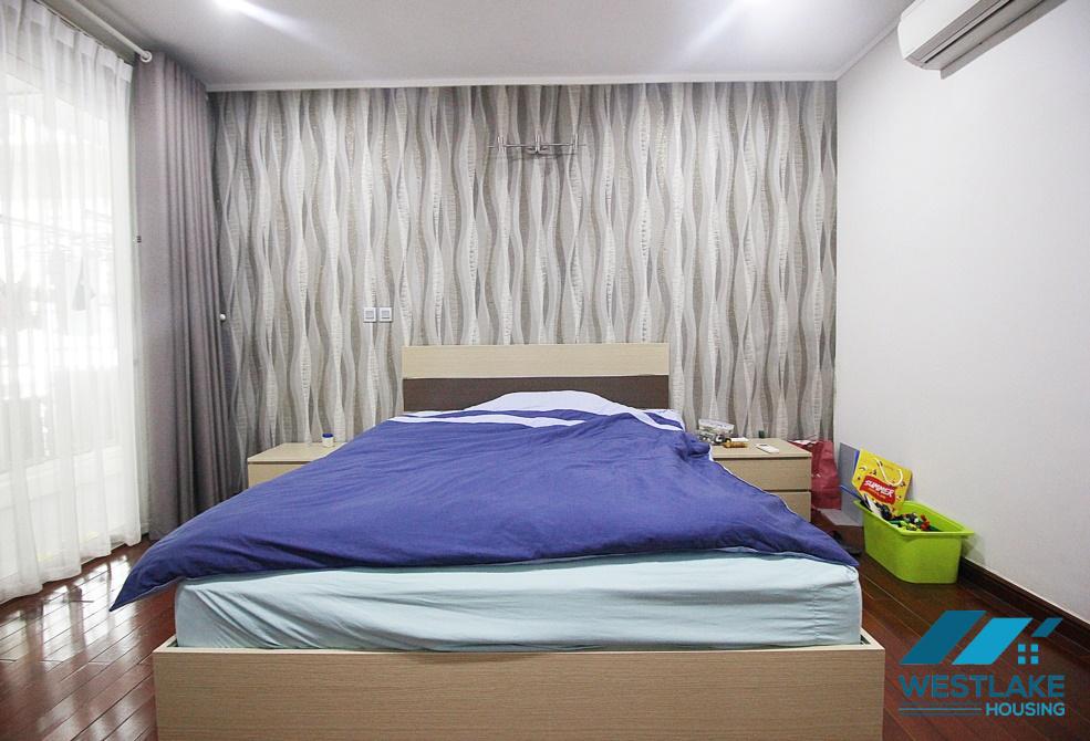 Căn hộ đẹp và hiện đại tại tòa nhà L cho thuê