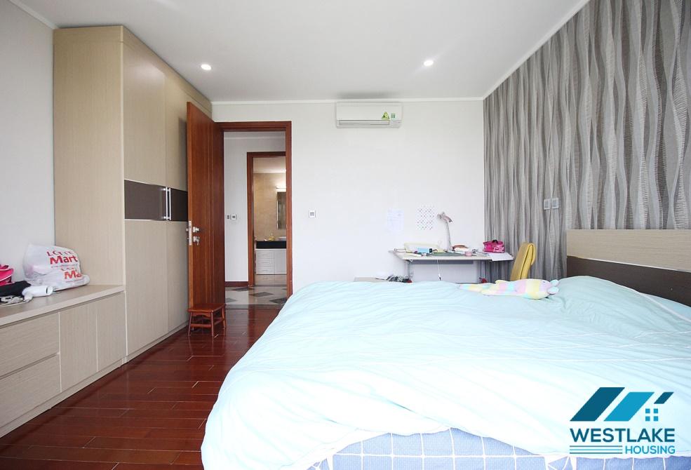 Căn hộ đẹp và hiện đại tại tòa nhà L cho thuê